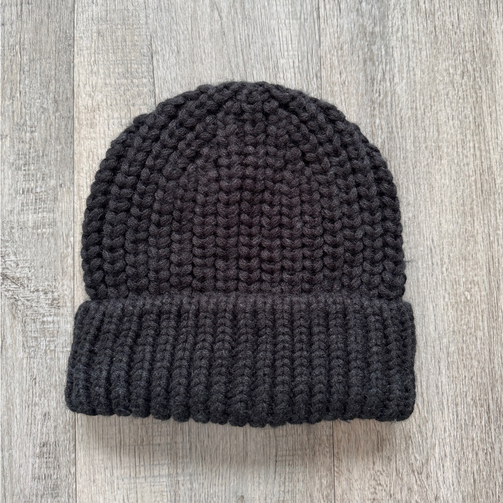 Black Chunky Knit Beanie